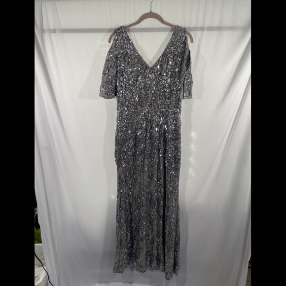 NEW $259‎ Alex Evenings [ 10 ] Sequin Lace Cold Shoulder Trumpet Gown Silver - Picture 11 of 13